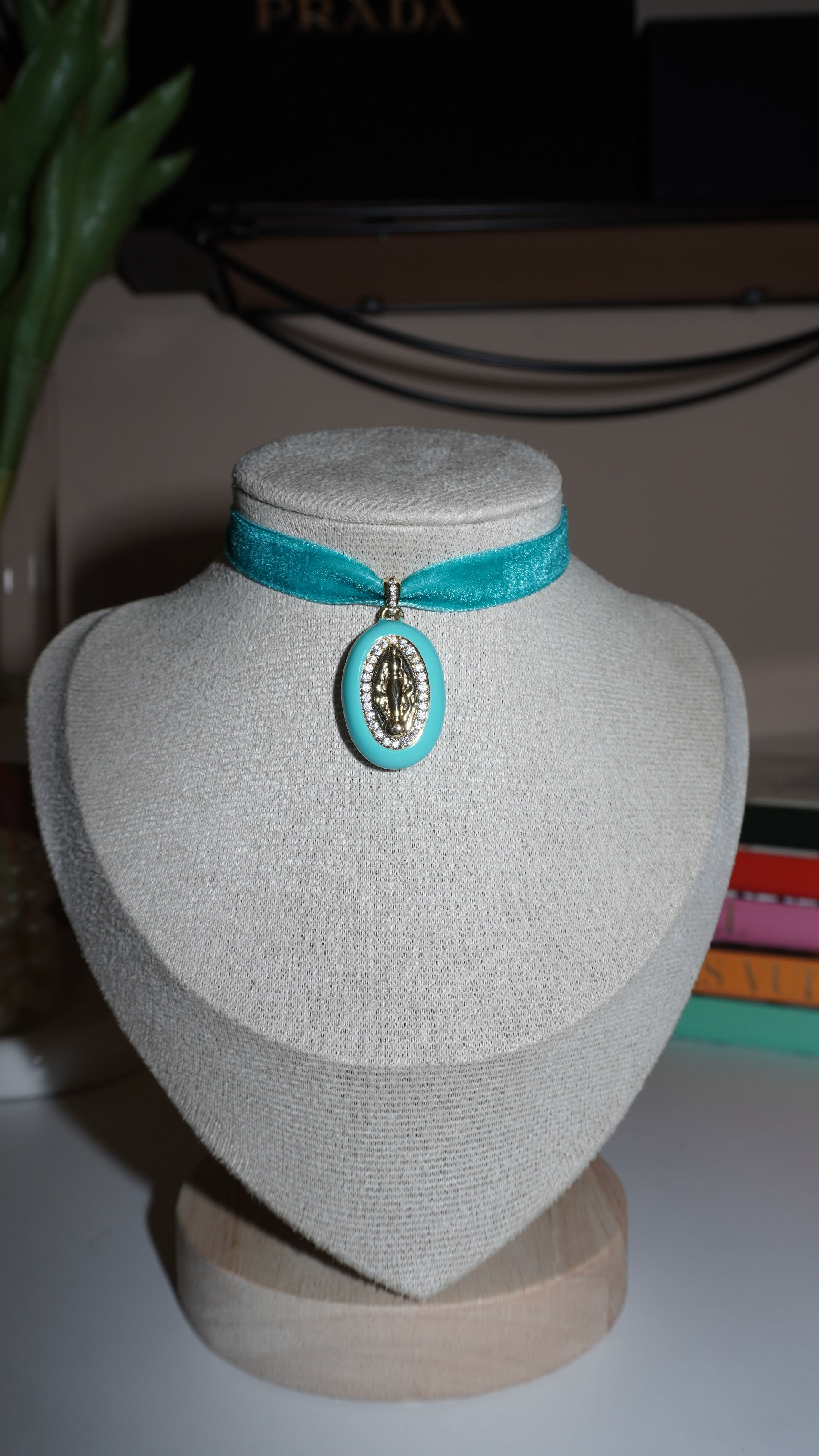 Chocker Guadalupe in velluto