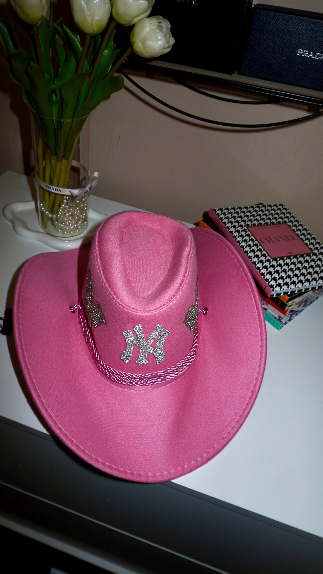 Cappello Neon CowGirl NY butterfly