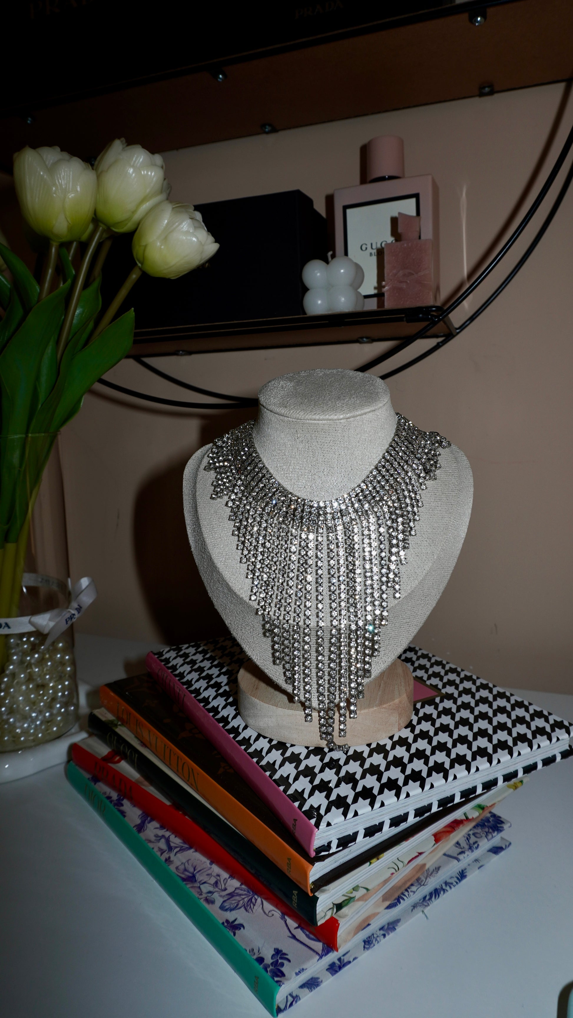 Collier Jovie