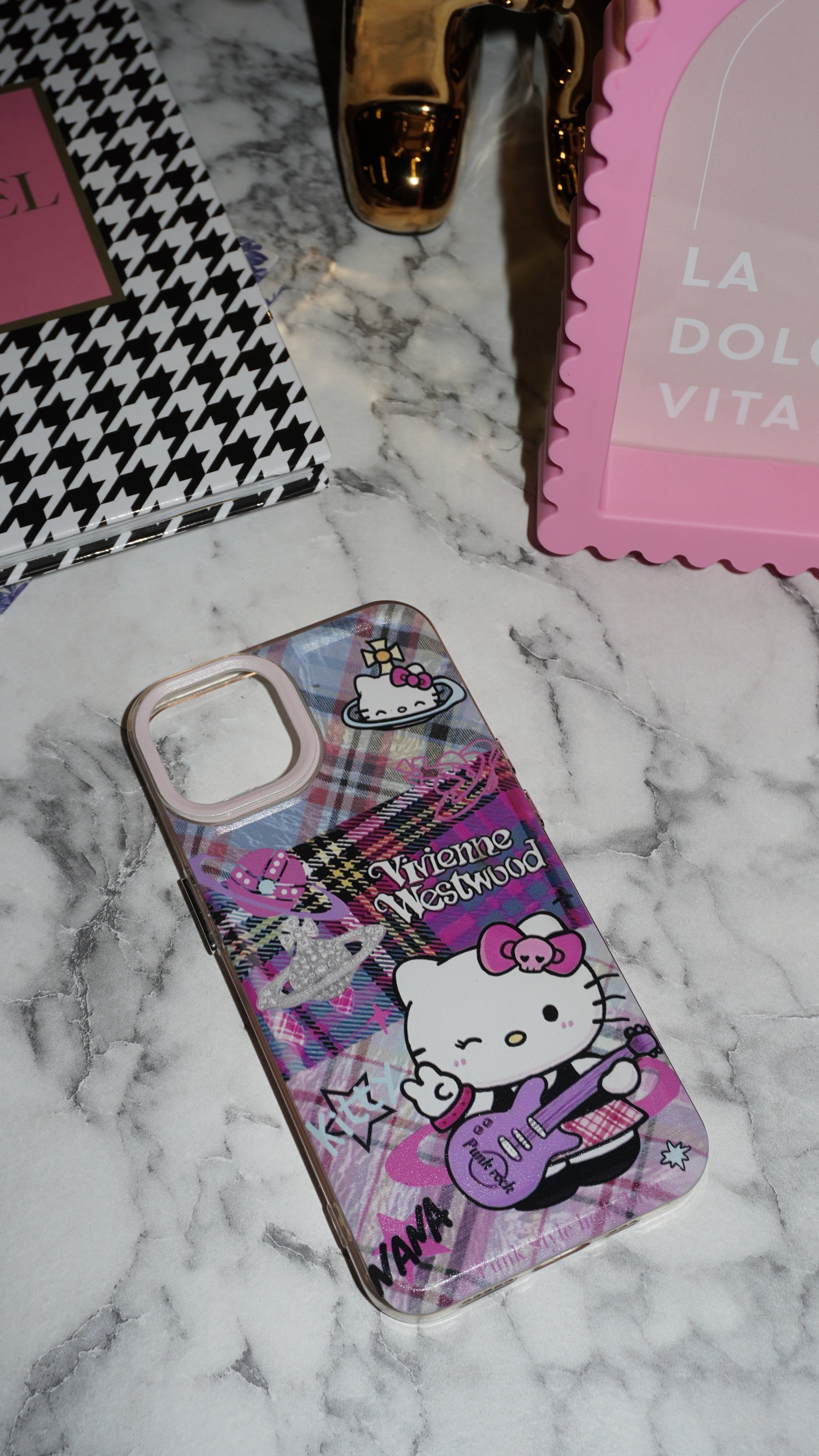 Cover Kitty for Vivienne West iPhone 13