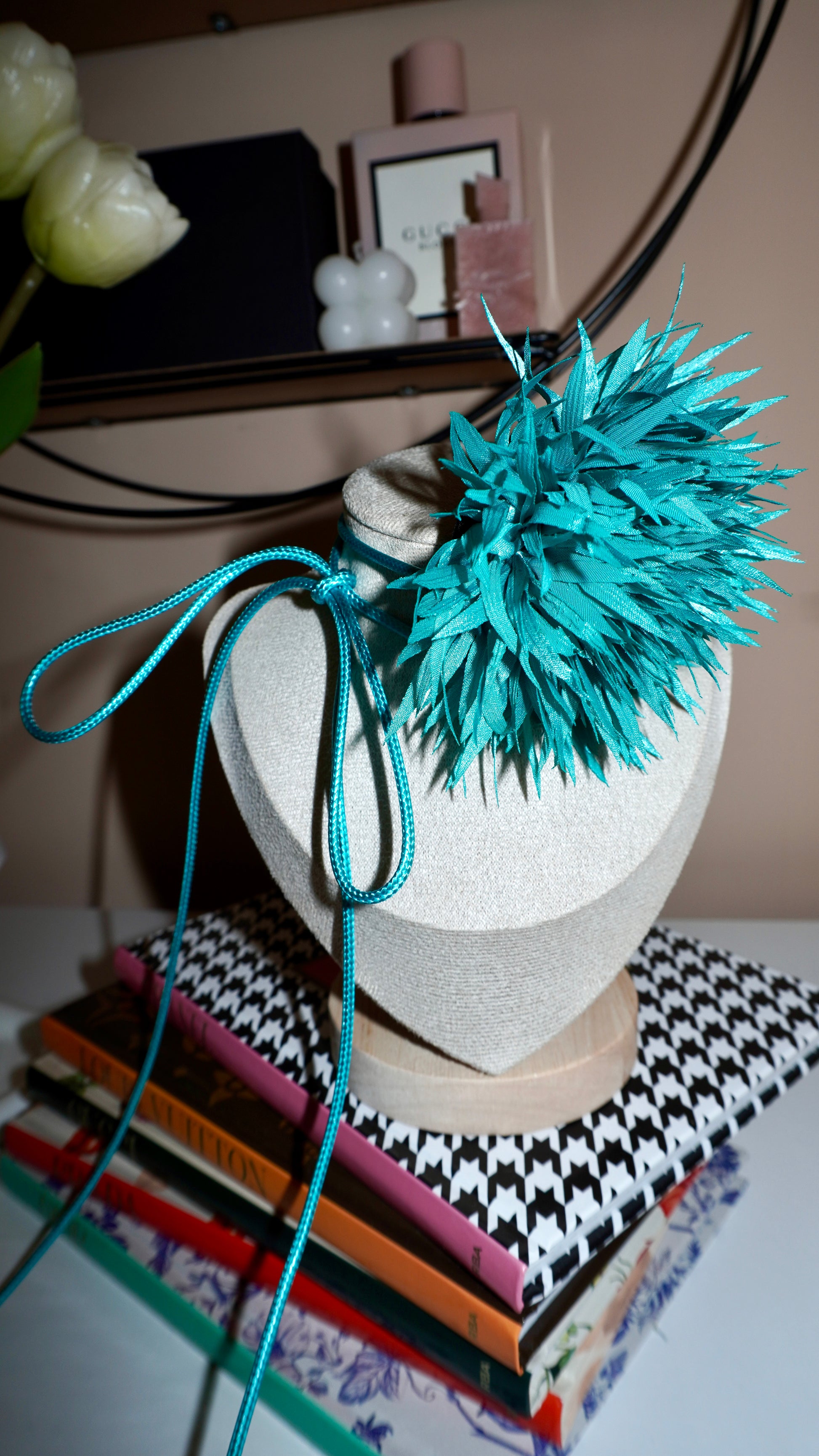 Chocker Flower Shila